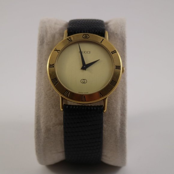 Vintage Gucci 3000 Swiss Roman Numeral Watch - Picture 2 of 7